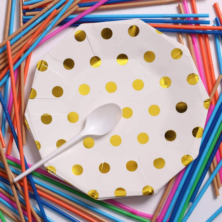 صورة White And Gold Dotted Paper Plate