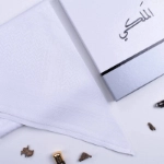 صورة شماغ أبيض ملكي ولادي (مع التطريز الاسم)