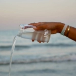 Picture of Icon Wooden Cap Transparent Water Bottle (With Alphabet Printing)