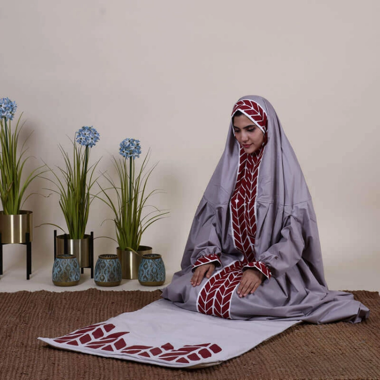 Picture of Prayer Set Design M1-4 (With Name Embroidery Option)