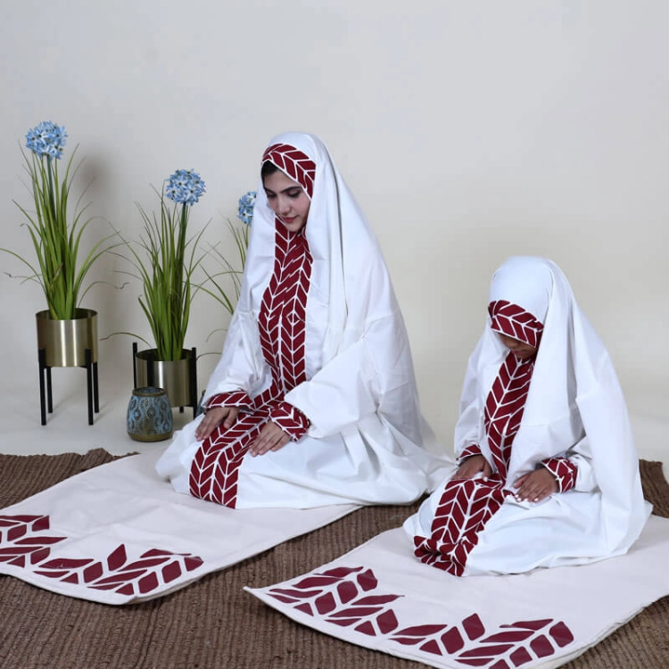 Picture of Prayer Set Design M1-2 (With Name Embroidery Option)