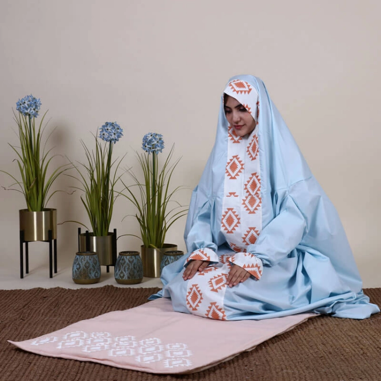 Picture of Prayer Set Design M3-3 (With Name Embroidery Option)