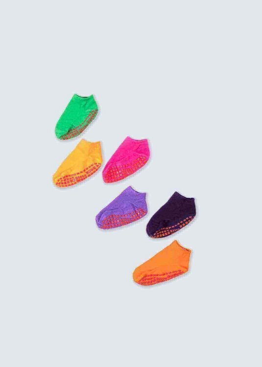 Picture of SET OF 6 ANKLE NON SLIPPERY SOCKS (With Alphabet Printing) COM12