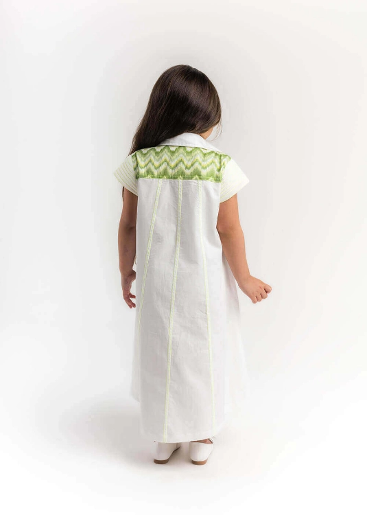 Picture of  23SS1TB497309 Multi-Color Long White Shirt With Shoulder Pattern For Girls