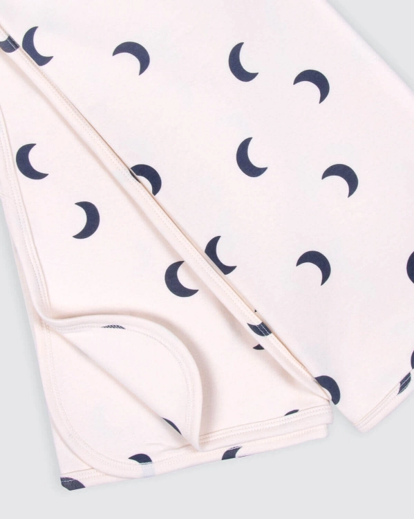 Picture of 23PSSTB7A7200 Beige Blanket With Crescent Print For Newborns