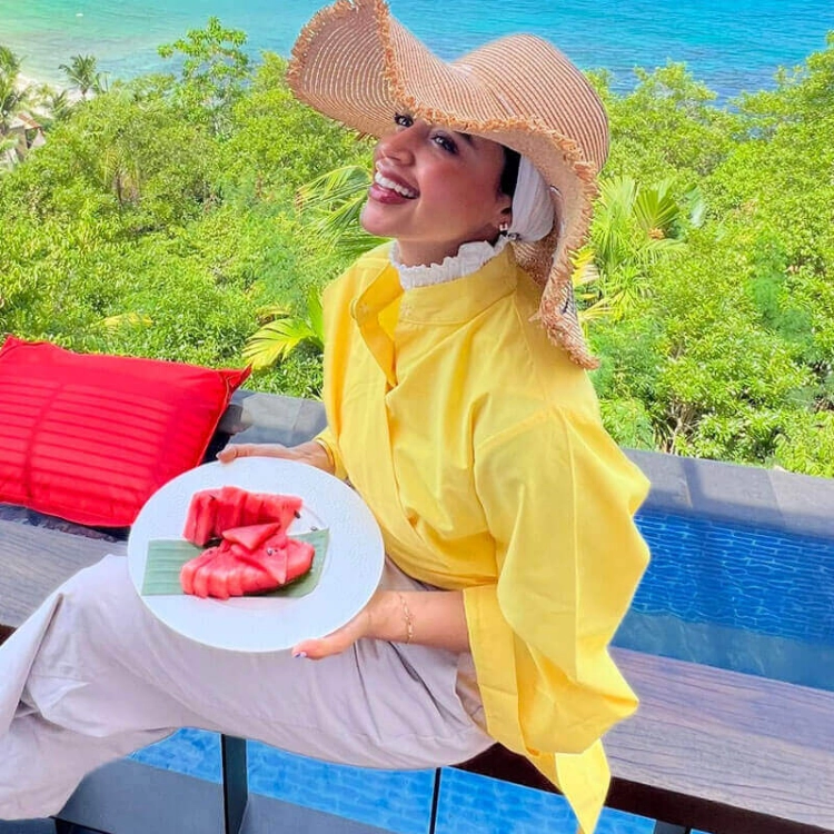 Picture of Victoria Yellow Shirt from Lulwa Al Khattaf