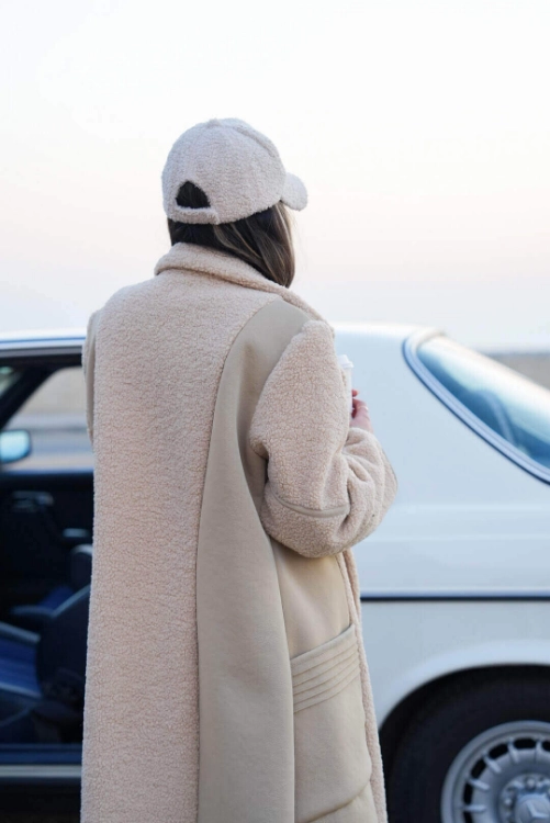 Picture of 7482 Light Beige Heavy Furwa With Side Pockets For Women FW1-23