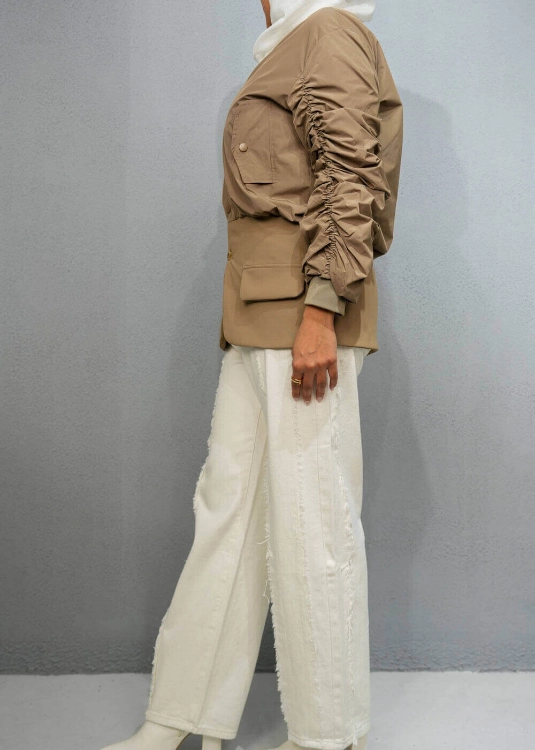 Picture of 7504 Khaki V-Neck And Puff Sleeves Coat For Women FW1-23